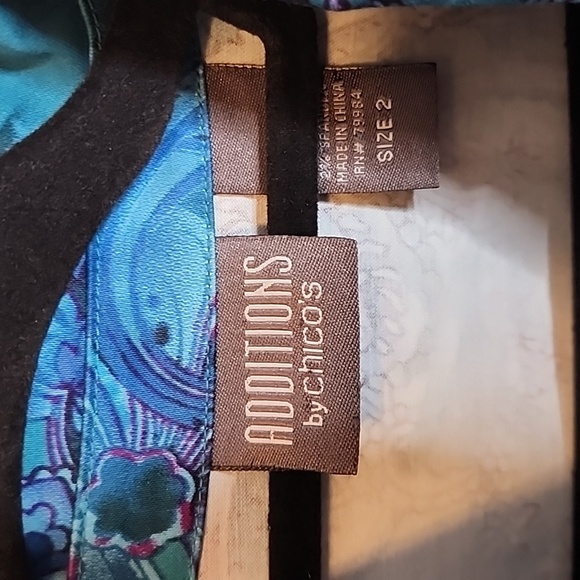 Additions by Chico Women's Blue/White/Purple Floral Print Size 2  Jacket - Picture 2 of 7